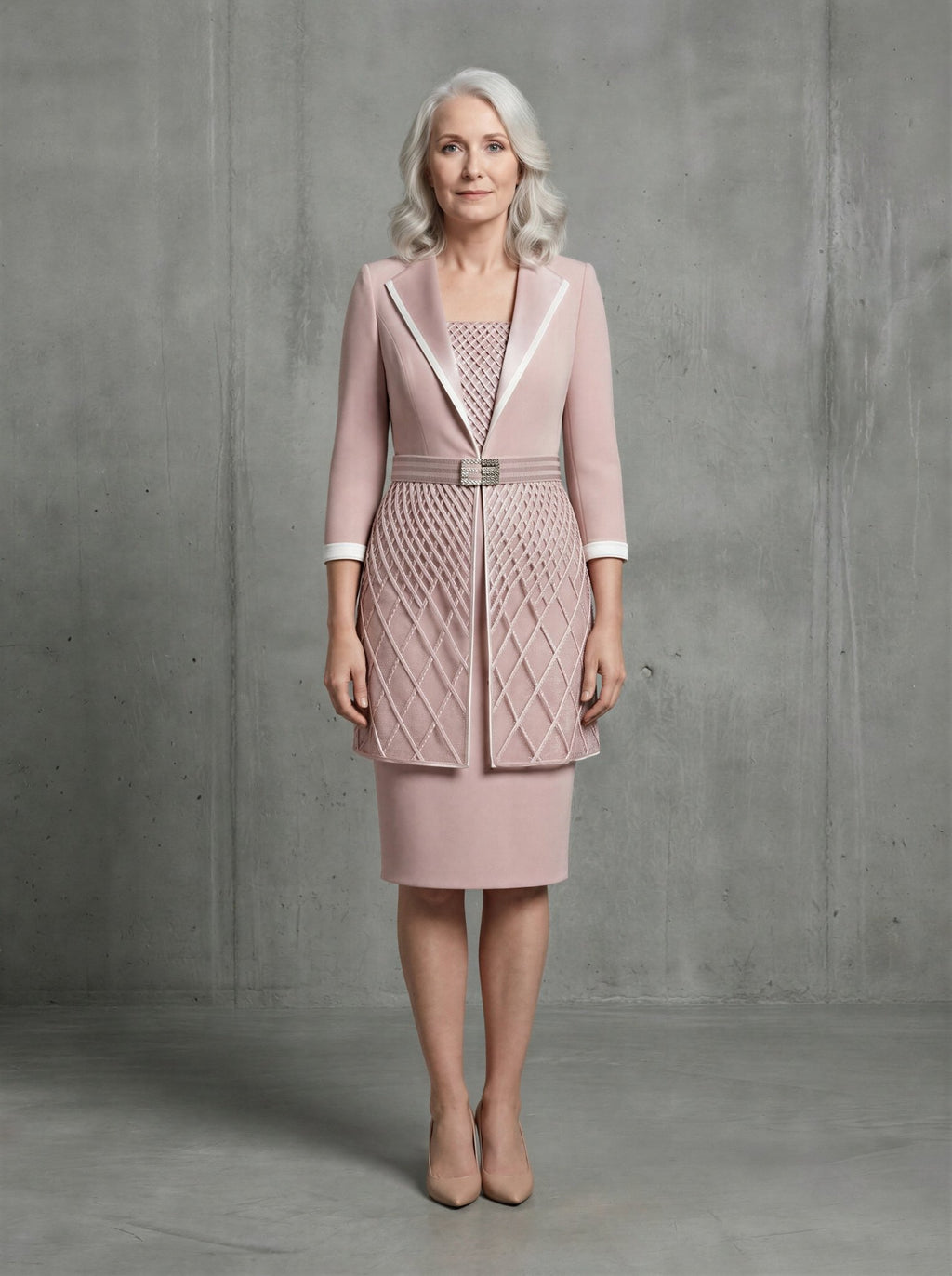 Pale pink delicate weaved mother of the dress suit - Salons